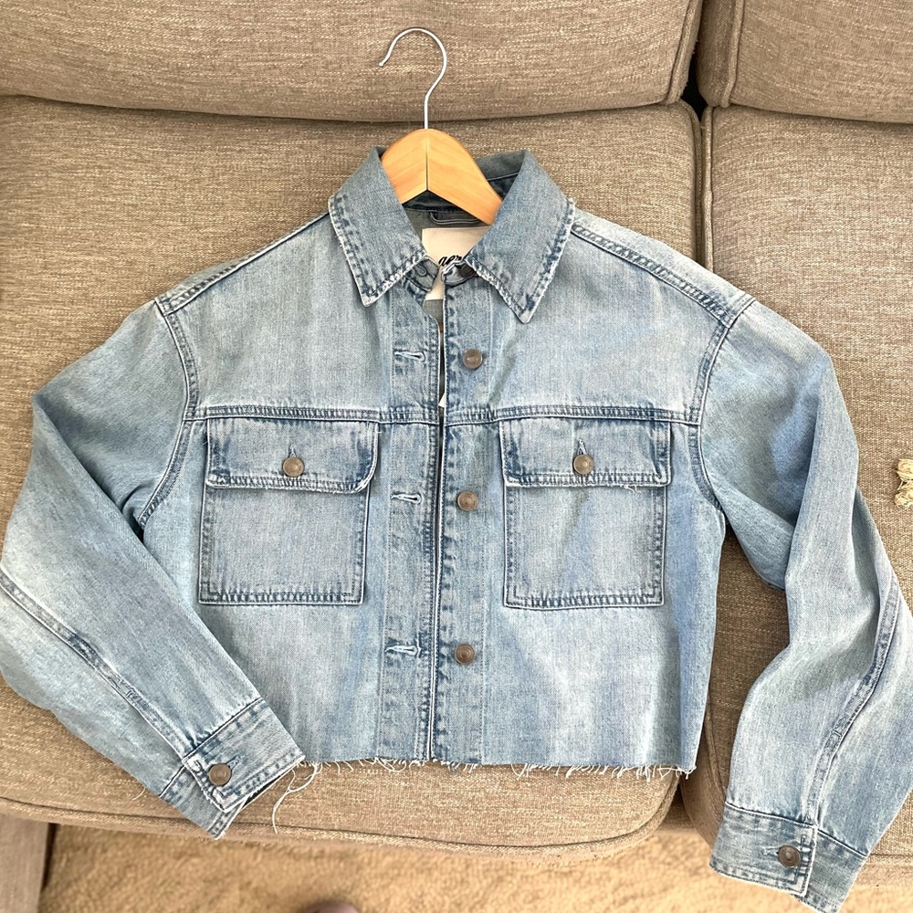AERIE - Light weight, denim shacket/jacket BNWT